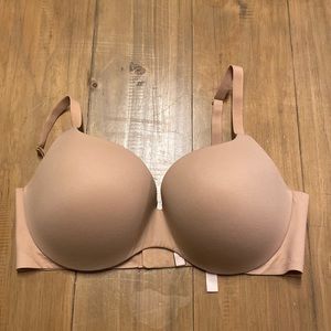 Victoria’s Secret Incredible Bra 36DD
